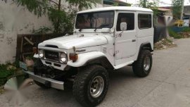 Toyota Land Cruiser 4x4 MT White For Sale