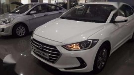 2017 Hyundai Elantra ZERO cash out 30percent dp pwede transfer no dp