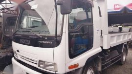 Isuzu Forward Giga Dumptruck Japan CBU elf