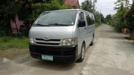 Toyota Hiace Commuter 2008
