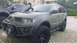 Mitsubishi Montero 2011 AT Green For Sale