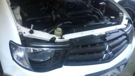 Mitsubishi Strada GL DiD 2014 Manual Diesel Ford Ranger Automatic