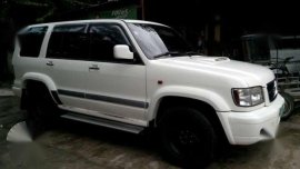 Isuzu Trooper 4x4 1999 MT White For Sale
