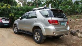 Toyota fortuner 2008 acquired gas vvti 599000
