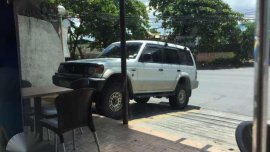 mitsubishi pajero local