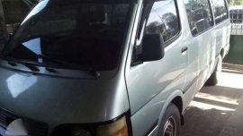 Toyota HiAce Commuter 2000 MT Silver For Sale