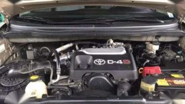 Toyota Innova E 2010