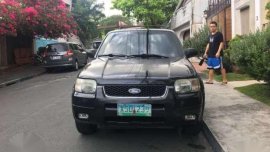 2004 Ford Escape XLS 4x2 AT Black For Sale