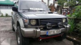 pajero 4x4 4m40 manual
