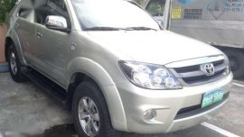 2008 Toyota Fortuner G 4x2 AT Silver For Sale