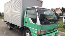Isuzu ELF NPR 14Ft aluminun van Fuso Canter counterpart