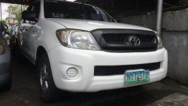 Toyota Hilux 2010 SUV white for sale 