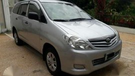 2011 Toyota innova J