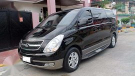 Hyundai Grand Starex VGT 2011 AT Black 