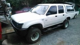 Toyota Hilux 1992 MT White Trucks For Sale