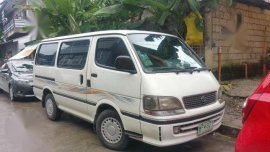 Toyota Hi Ace commuter Van