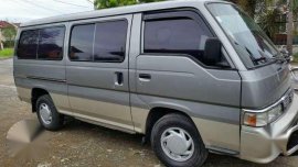 Nissan Urvan Escapade 2002 2.7 MT Grey 