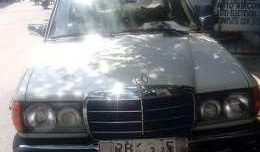 w123 Mercedes Benz 300 D