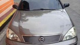 Nissan sentra GX 2005