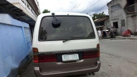 Hiace 2003