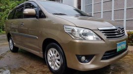 Toyota Innova 2012 Van brown for sale 