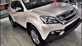 Isuzu Mu-X LSA MT 2.5 4x2