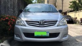 toyota innova j 2011