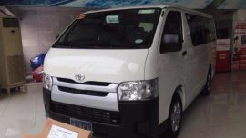 New 2017 Toyota HiAce Commuter MT White 
