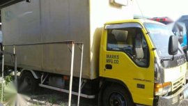 Isuzu Elf Closedvan 2006 4hf1 MT Yellow For Sale