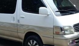 Toyota Hiace Super Grandia 2001 3.0 MT White 