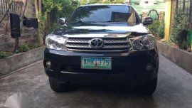 Toyota Fortuner Black 2009
