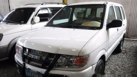 Isuzu Crosswind 2010 SUV white for sale 