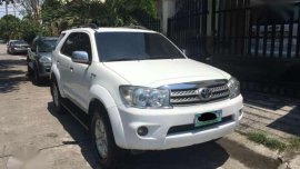 2009 Toyota Fortuner VVTi G AT vs montero sta fe pajero 2010 2011