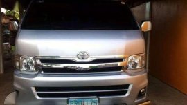 Toyota hiace GL grandia 2011