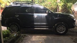 Toyota Fortuner 2014 M/T SUV for sale 