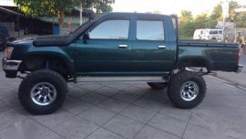 toyota hilux ln106