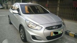 Accent hyundai 2012