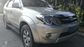 Fortuner V 4x4 diesel 05 at alt innova everest crv