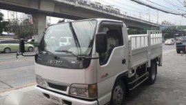 For sale Isuzu Elf Truck surplus japan