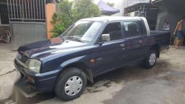 Mitsubishi L200 Strada Endeavor pick up