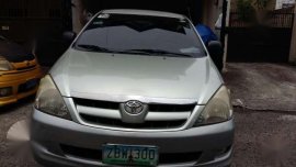 Toyota innova e 2006 mt diesel