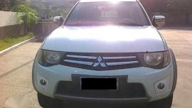 2011 Mitsubishi Strada Manual Trans 4x4 FOR SALE