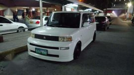 2005 Toyota bB Scion Pearl White