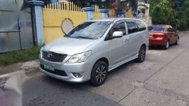Toyota Innova J 2012