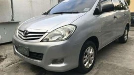 Toyota Innova E AT 2009 Silver For Sale