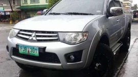 Mitsubishi Strada Gls V 4x4 2013 MT Silver 