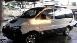 Hyundai Starex 2002 AT White Van For Sale 