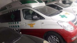 Hyundai Grand Starex Ambulance MT White 