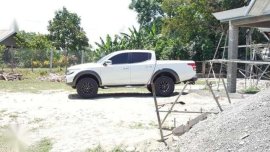 Mitsubishi strada gls sport v 4x4 at for sale 