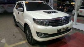 Toyota Fortuner 2016 AT V 4x2 White For Sale